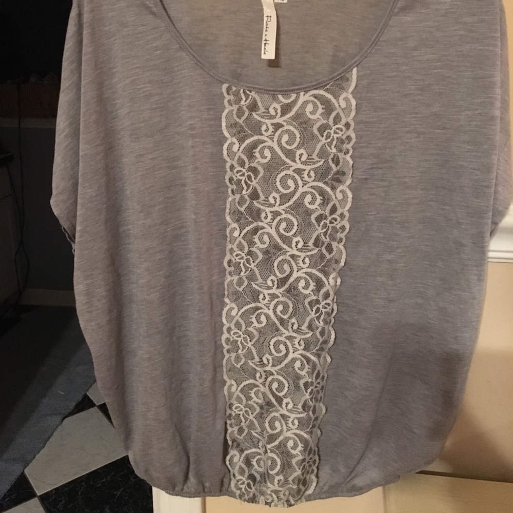 *3 for $21*Xl  top new with out tags